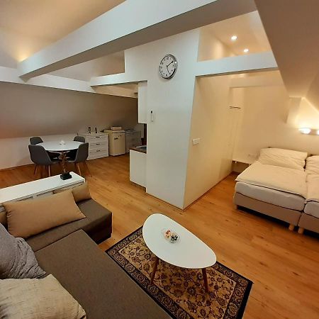 Apartmany V Centru - Лазне-Кинжварт Экстерьер фото